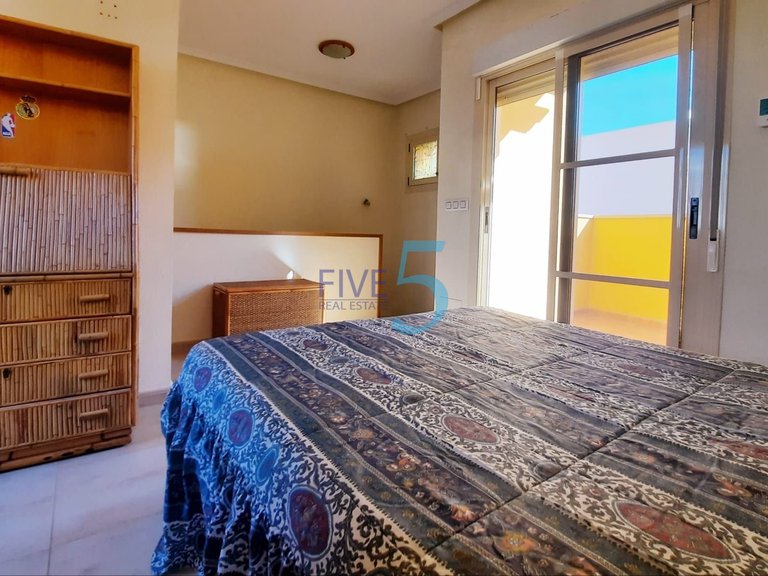 Villa for Sale in Alicante, Valencia 25