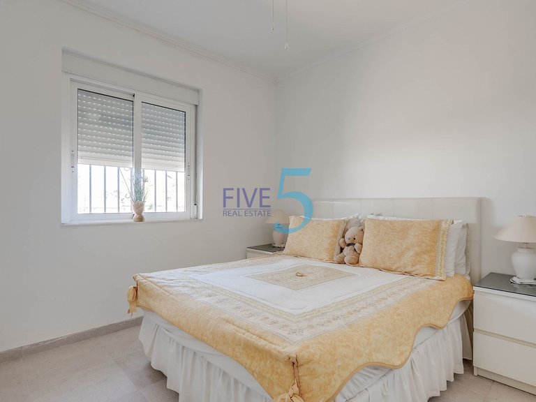 Villa for Sale in Alicante, Valencia 10