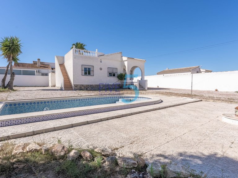 Villa for Sale in Alicante, Valencia 22