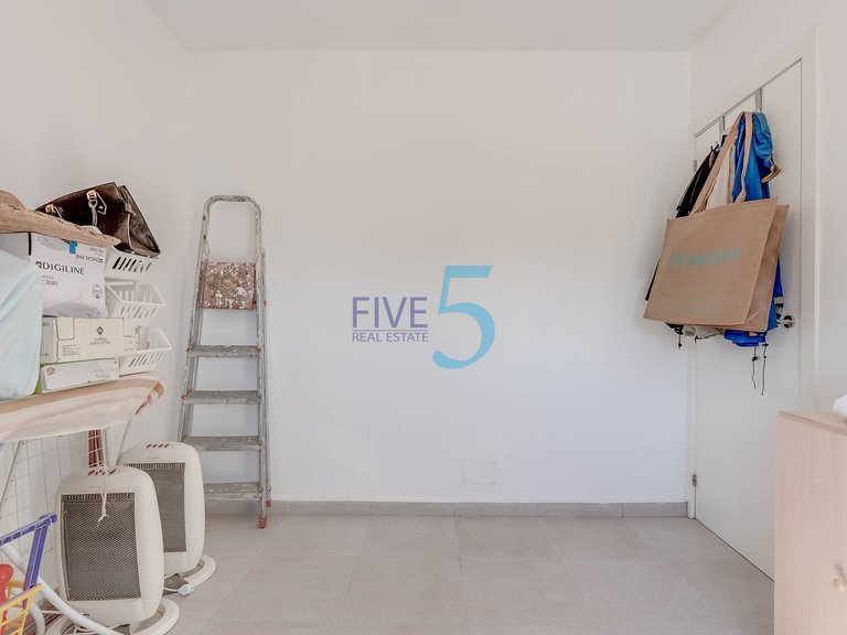 Villa for Sale in Alicante, Valencia 19