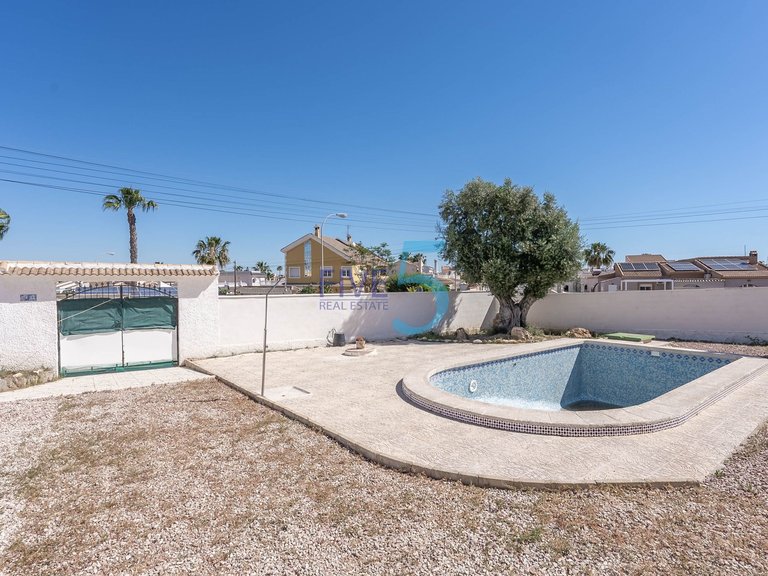 Villa for Sale in Alicante, Valencia 21