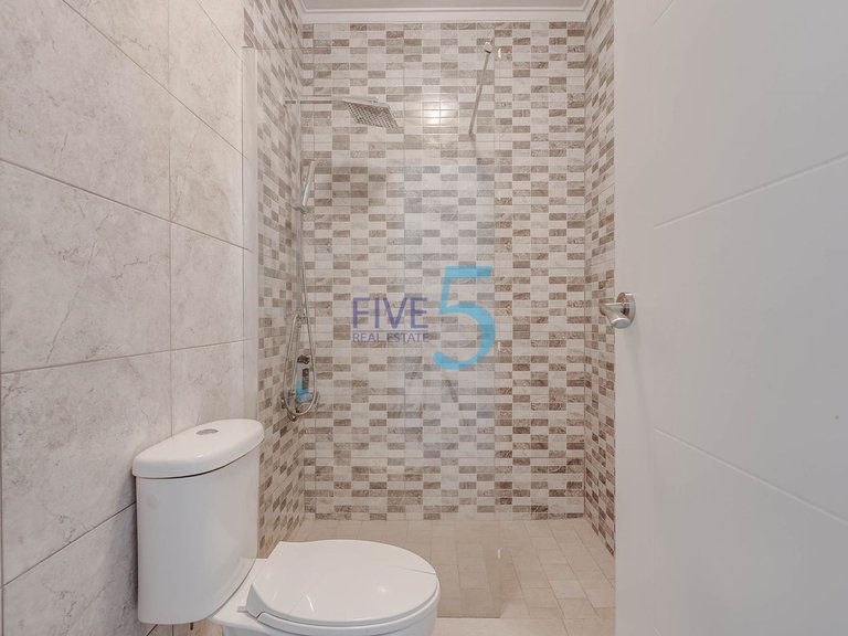 Villa for Sale in Alicante, Valencia 12