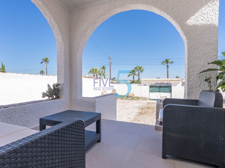 Villa for Sale in Alicante, Valencia 20