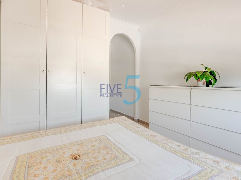 Villa for Sale in Alicante, Valencia 11