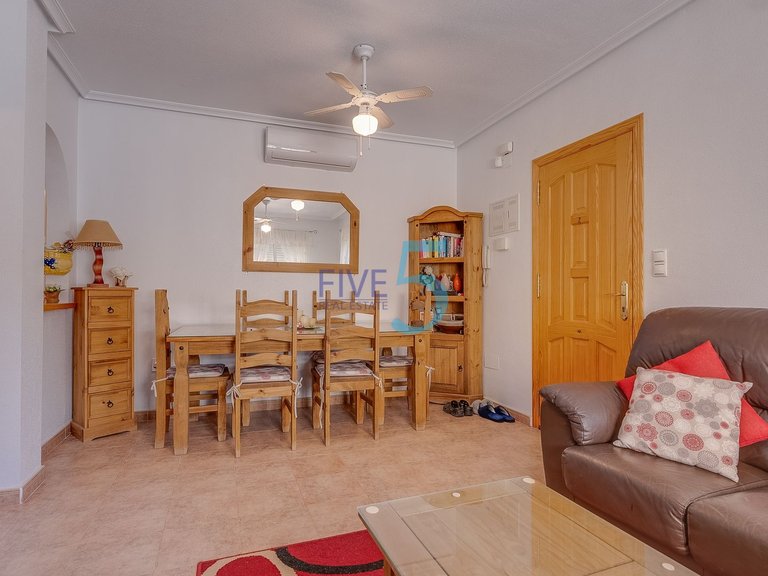 Villa for Sale in Alicante, Valencia 8