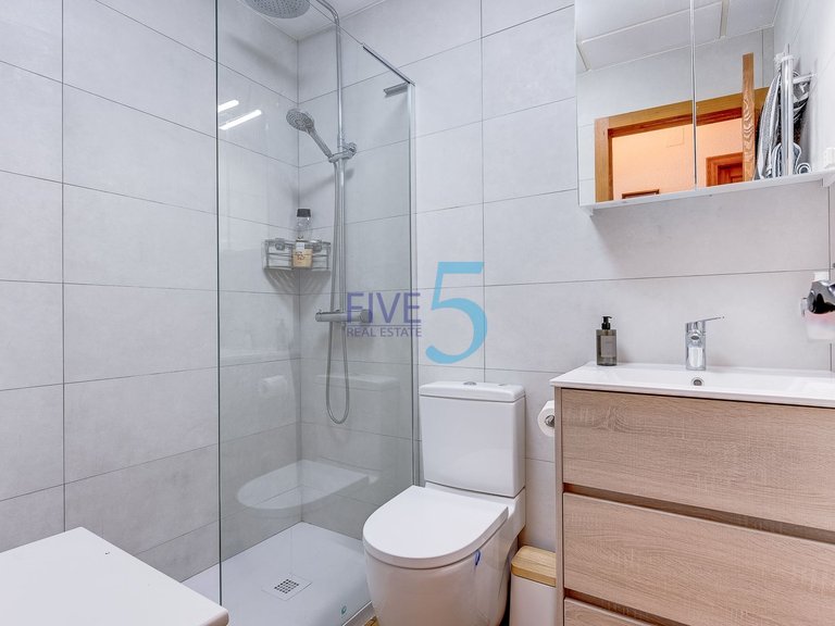 Apartment for Sale in Alicante, Valencia 10