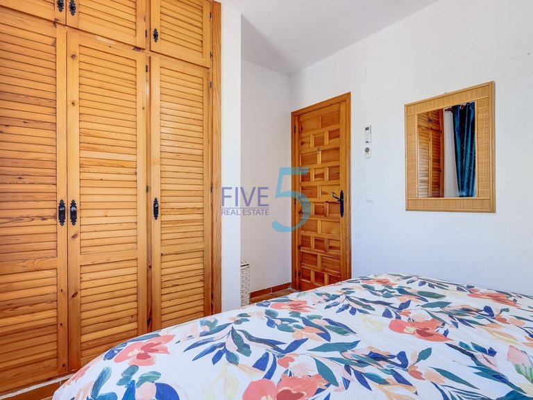 Apartment for Sale in Alicante, Valencia 12