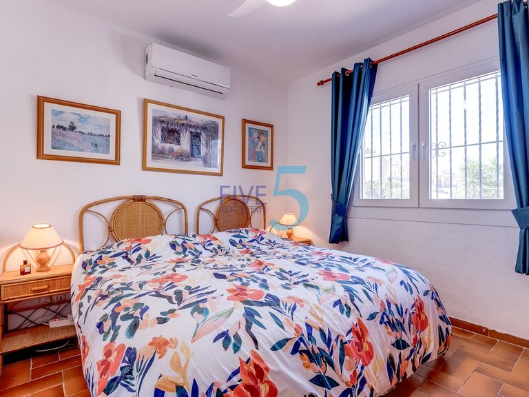 Apartment for Sale in Alicante, Valencia 11
