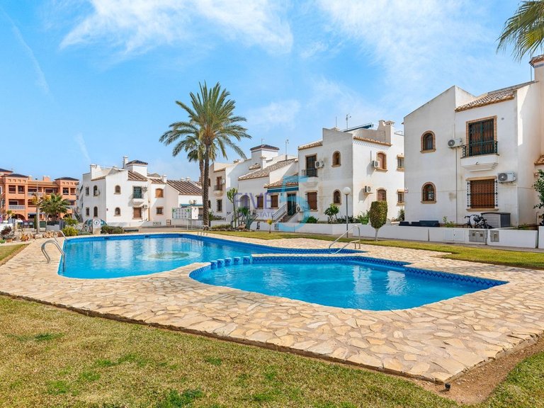 Apartment for Sale in Alicante, Valencia 28