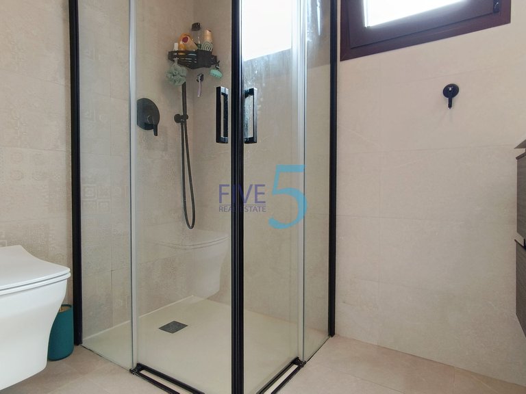 Villa for Sale in Alicante, Valencia 38