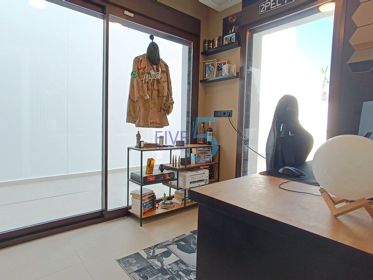 Villa for Sale in Alicante, Valencia 31