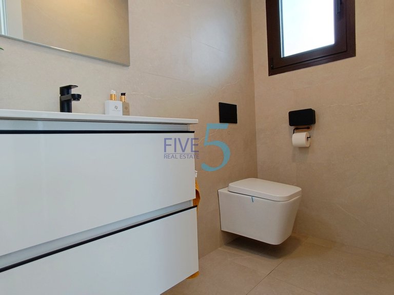 Villa for Sale in Alicante, Valencia 23