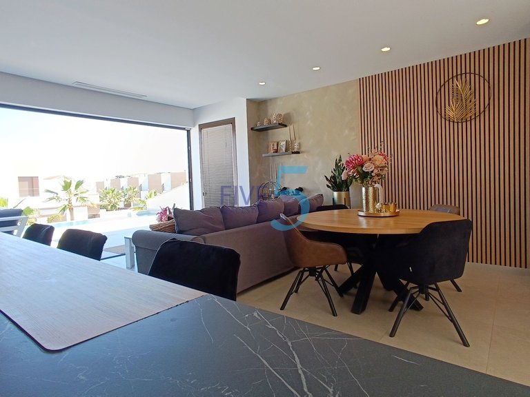 Villa for Sale in Alicante, Valencia 15
