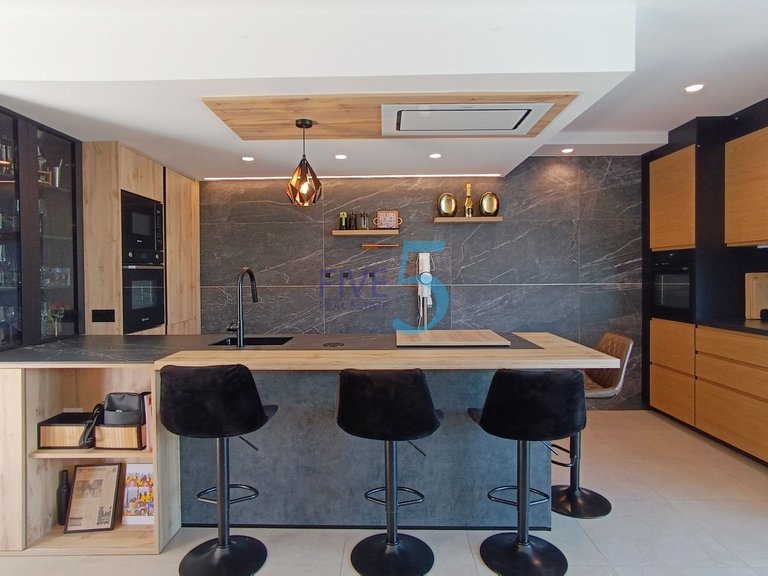 Villa for Sale in Alicante, Valencia 3