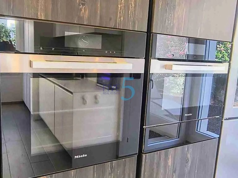 Villa for Sale in Alicante, Valencia 12