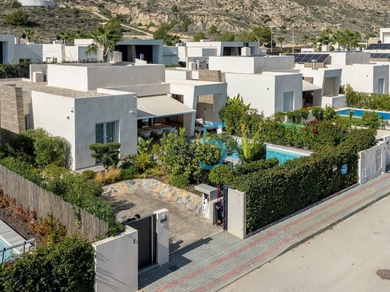 Villa for Sale in Alicante, Valencia 29