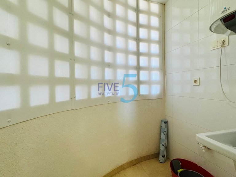Apartment for Sale in Alicante, Valencia 16