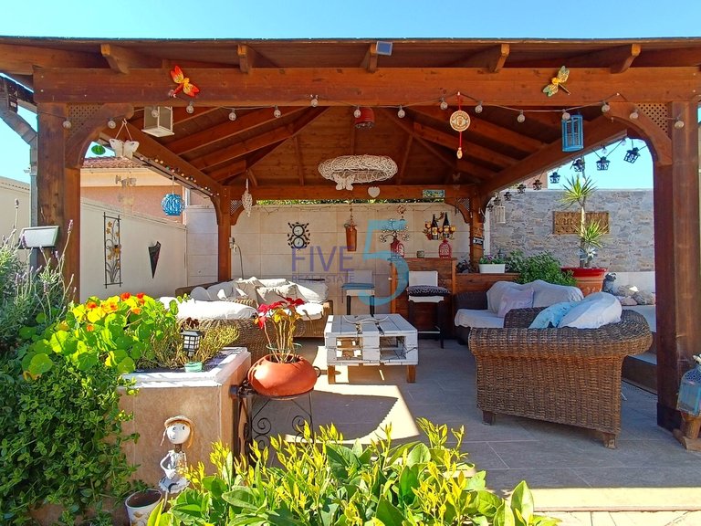 Villa for Sale in Alicante, Valencia 9