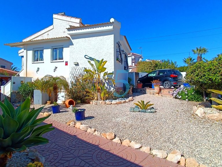 Villa for Sale in Alicante, Valencia 2