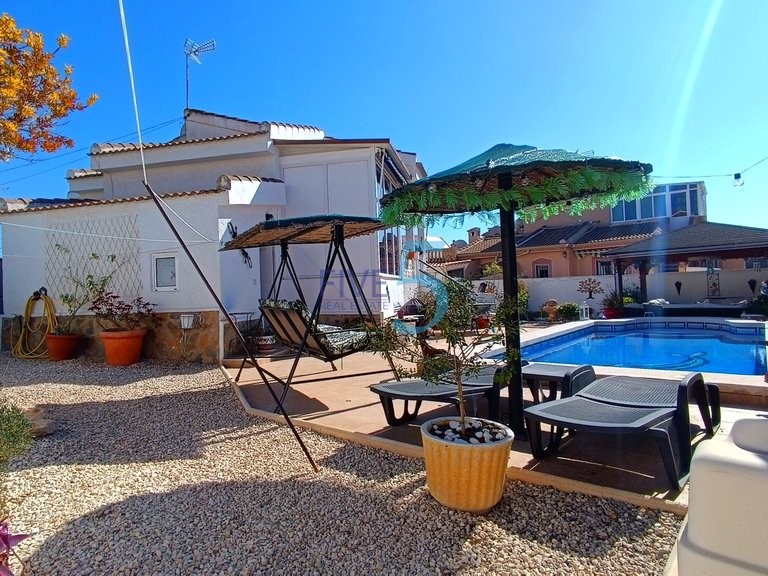 Villa for Sale in Alicante, Valencia 17