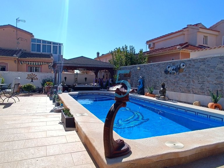Villa for Sale in Alicante, Valencia 15
