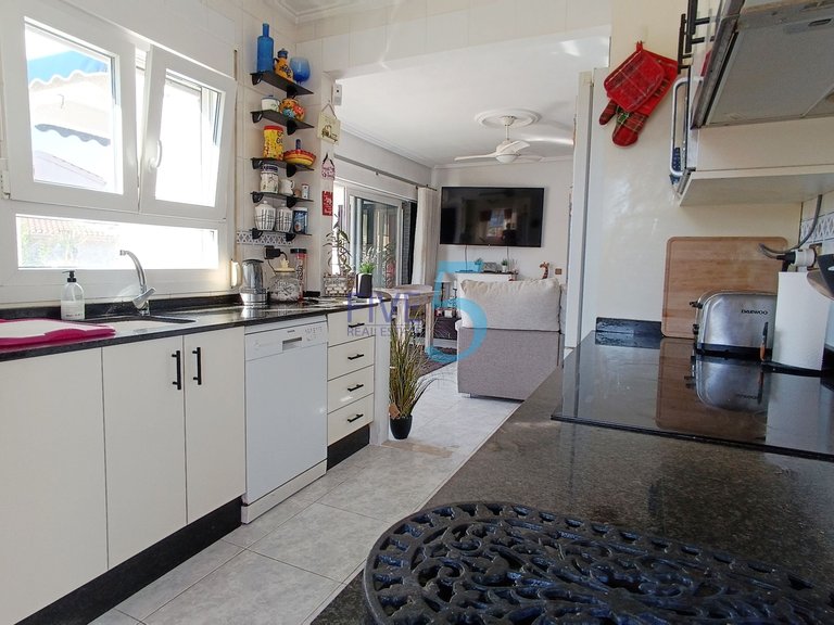 Villa for Sale in Alicante, Valencia 30