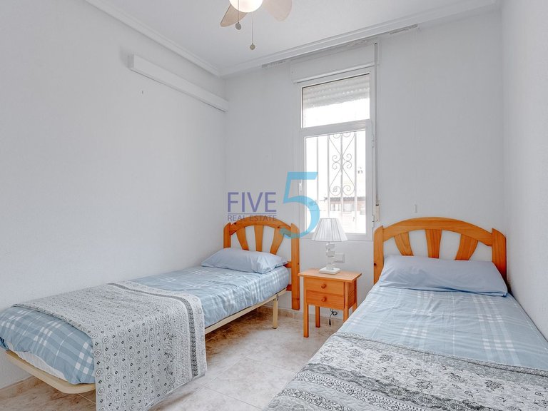 Apartment for Sale in Alicante, Valencia 12