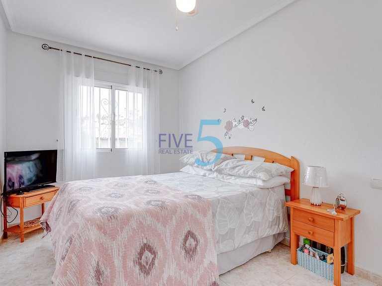 Apartment for Sale in Alicante, Valencia 9