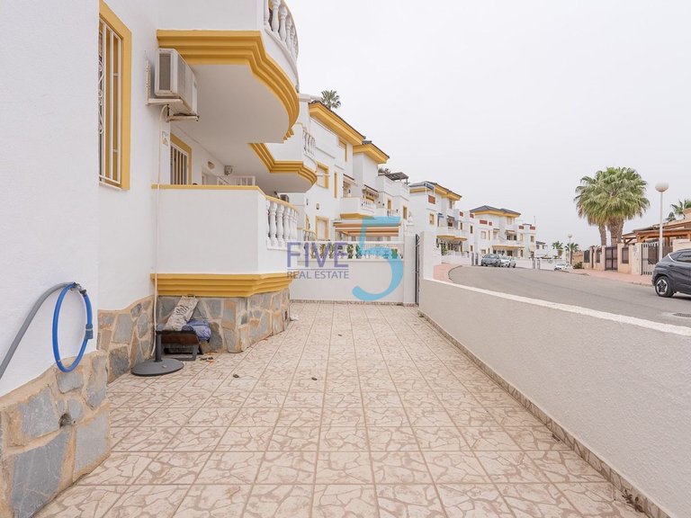 Apartment for Sale in Alicante, Valencia 16