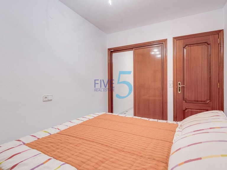 Villa for Sale in Alicante, Valencia 16