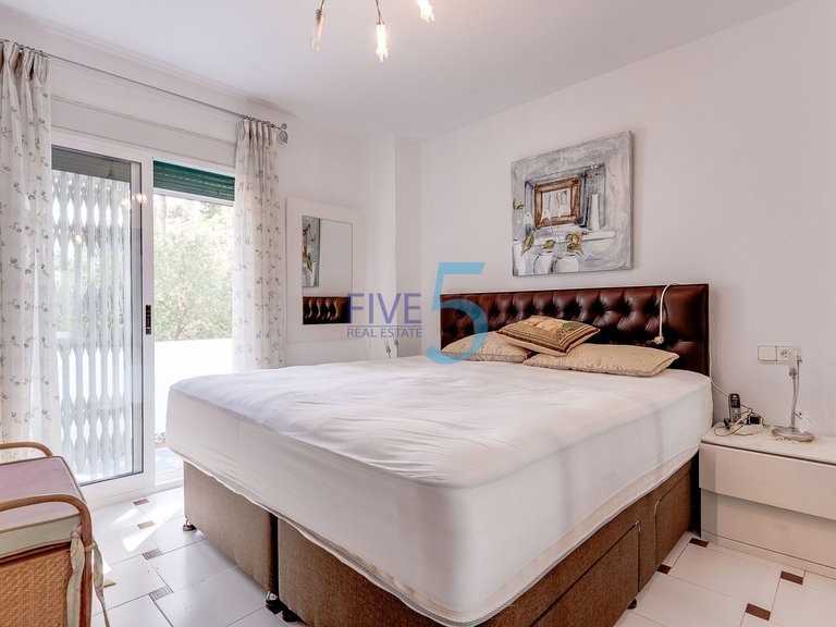 Villa for Sale in Alicante, Valencia 8