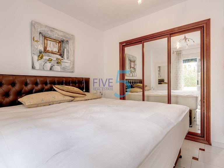 Villa for Sale in Alicante, Valencia 9