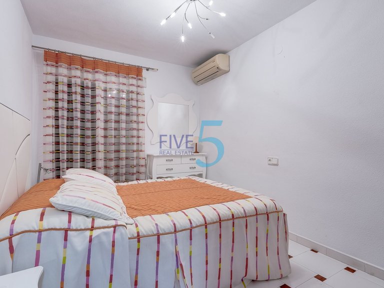 Villa for Sale in Alicante, Valencia 15