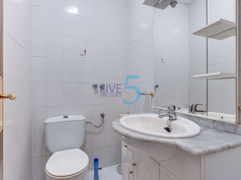 Villa for Sale in Alicante, Valencia 14
