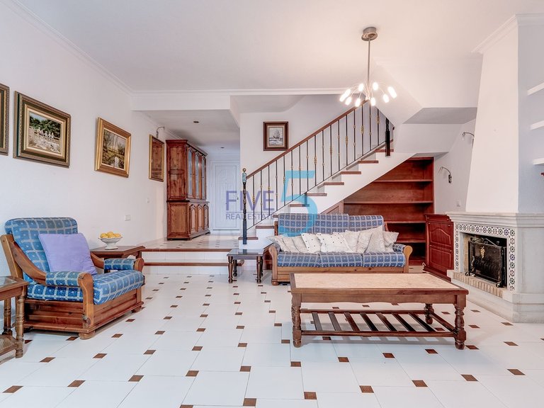 Villa for Sale in Alicante, Valencia 3