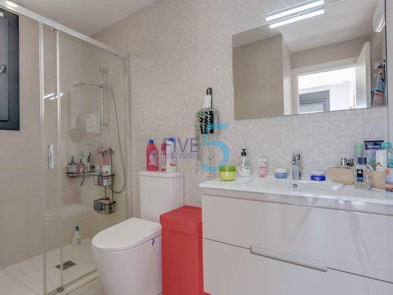 Villa for Sale in Alicante, Valencia 14