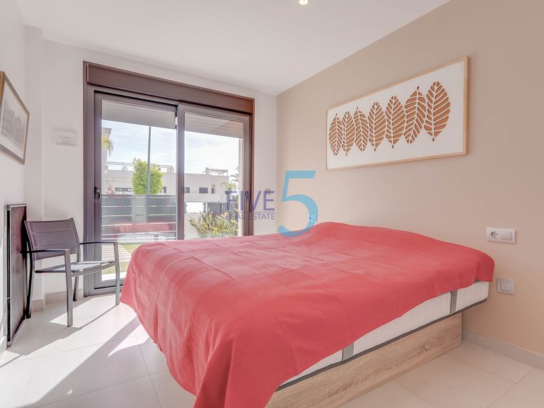 Villa for Sale in Alicante, Valencia 12
