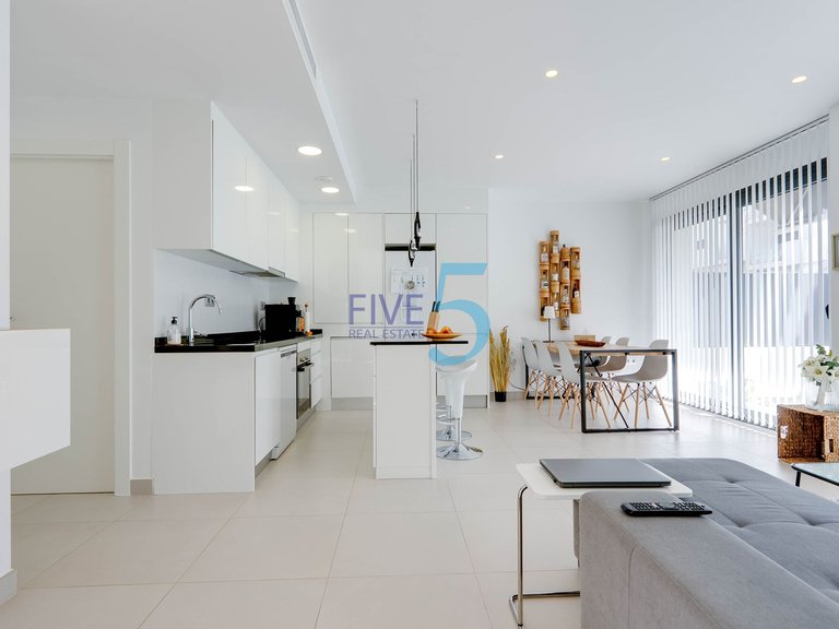 Villa for Sale in Alicante, Valencia 5