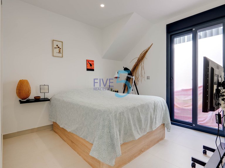 Villa for Sale in Alicante, Valencia 15