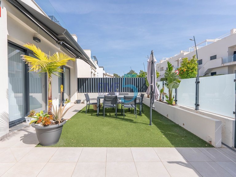 Villa for Sale in Alicante, Valencia 4