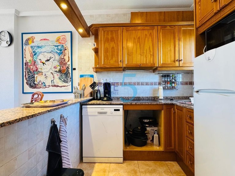 Apartment for Sale in Alicante, Valencia 5