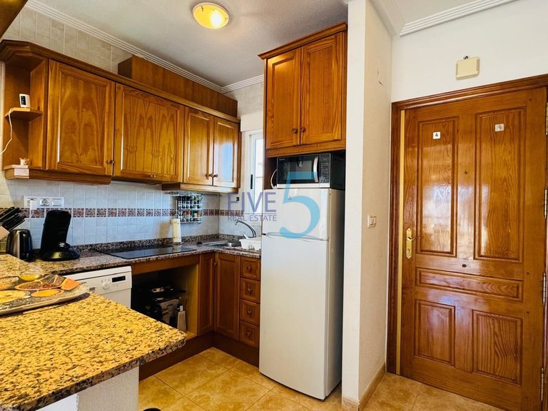 Apartment for Sale in Alicante, Valencia 4