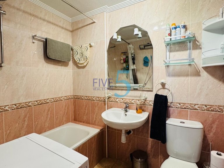 Apartment for Sale in Alicante, Valencia 11