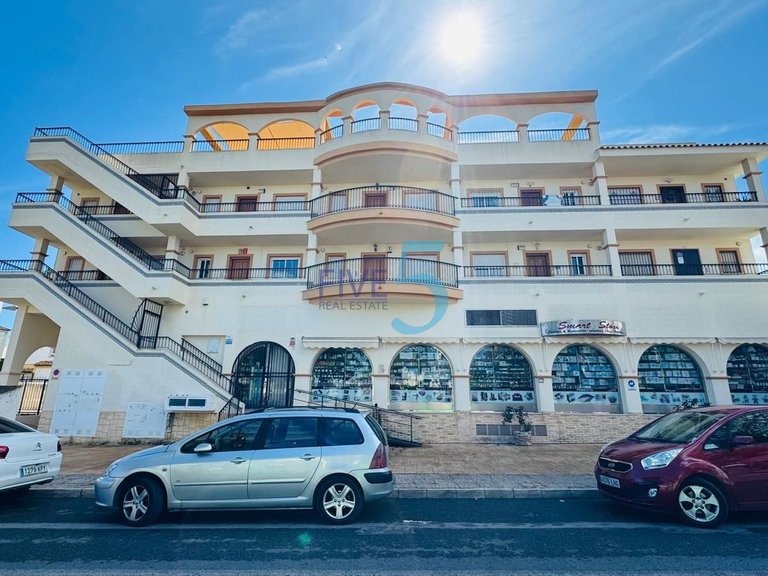 Apartment for Sale in Alicante, Valencia 1