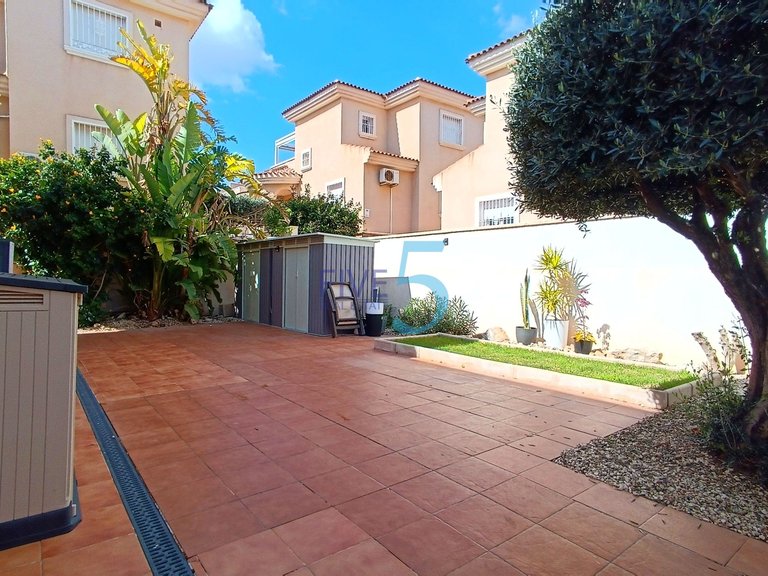 Villa for Sale in Alicante, Valencia 12