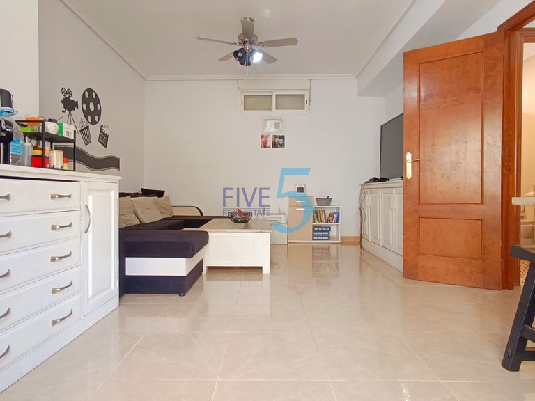 Villa for Sale in Alicante, Valencia 25