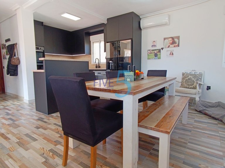 Villa for Sale in Alicante, Valencia 17