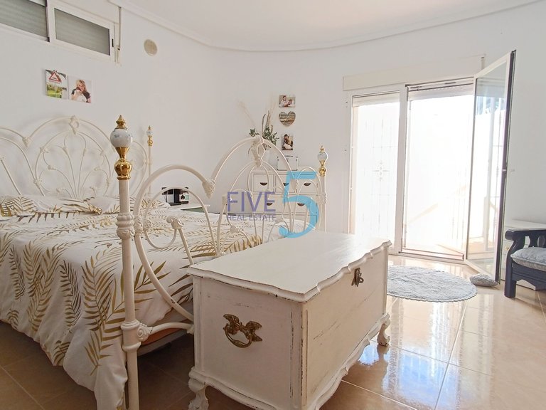 Villa for Sale in Alicante, Valencia 27