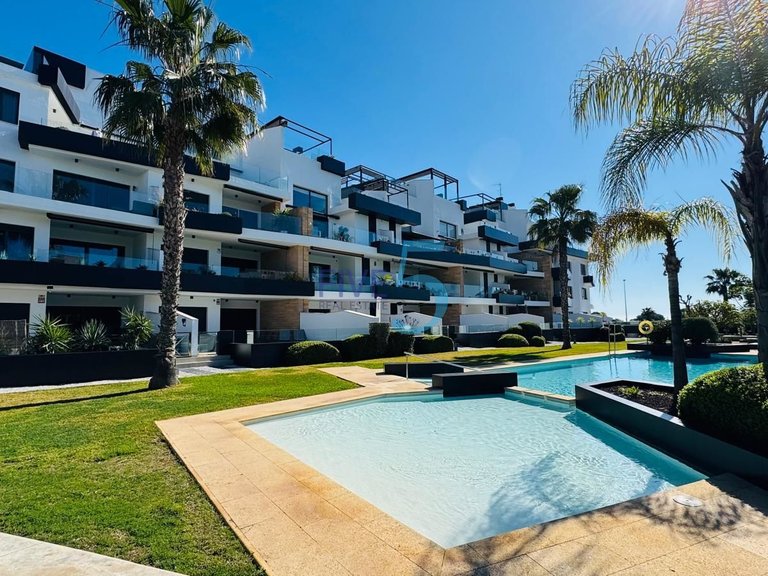 Apartment for Sale in Alicante, Valencia 35