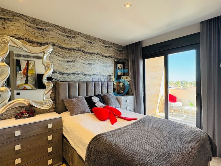 Apartment for Sale in Alicante, Valencia 13